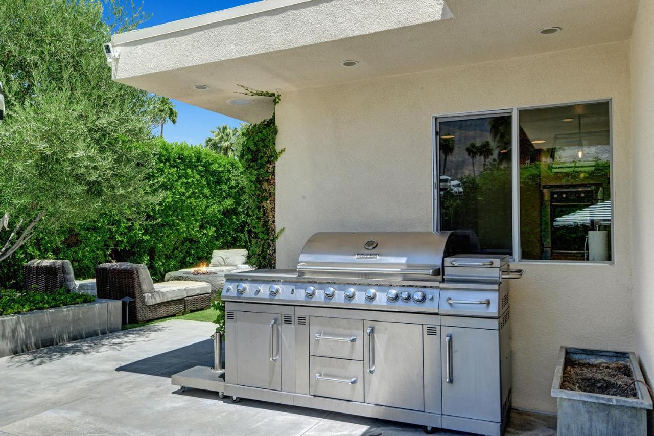 Canyon Palms Estate- Ultra-Luxe, Pool, Spa, Firepit, Outdoor Kitchen & More Палм Спринг Екстериор снимка