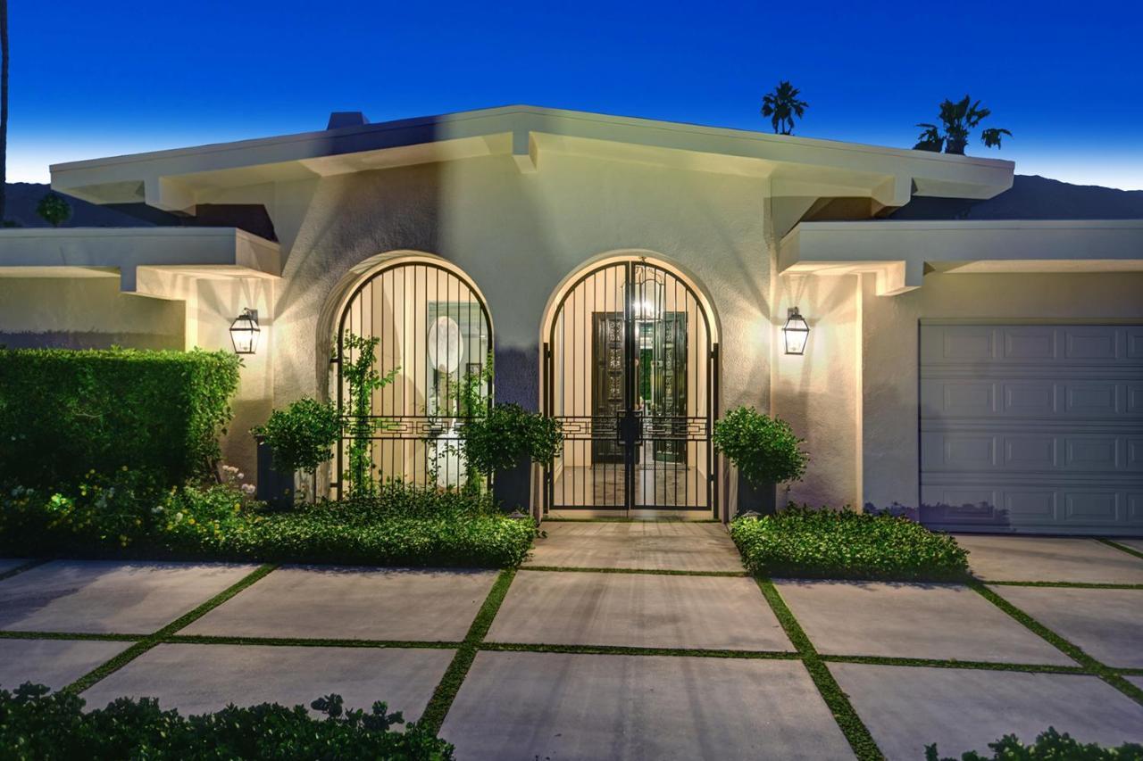 Canyon Palms Estate- Ultra-Luxe, Pool, Spa, Firepit, Outdoor Kitchen & More Палм Спринг Екстериор снимка